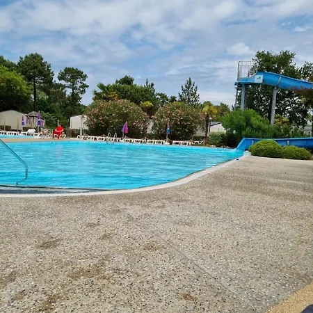 Mobil Les Viviers Cap Ferret Campsite